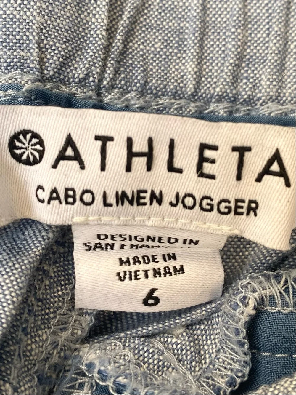 Athleta Cabo 100% Linen Chambray Joggers in Blue, Size 6 - Picture 8 of 11